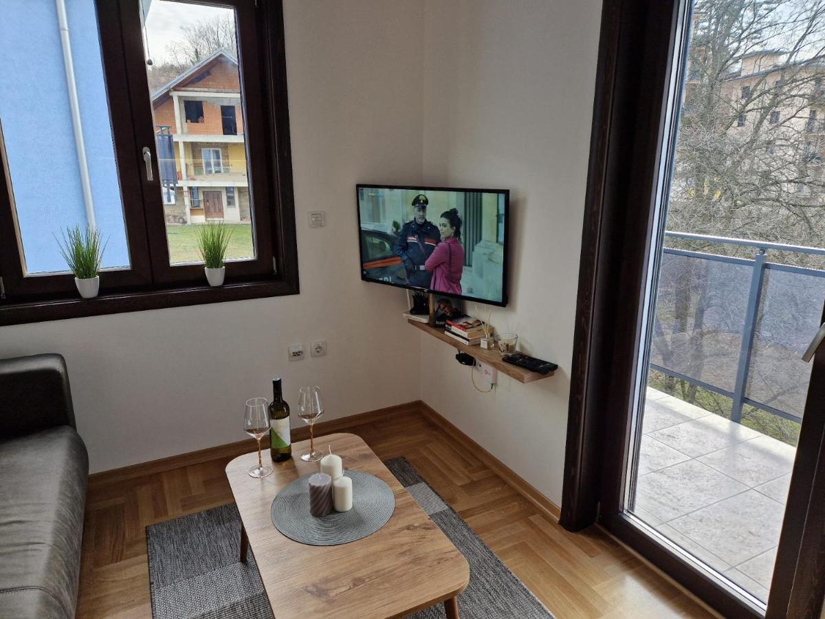 Apartamento Mb Lux Vrnjačka Banja Exterior foto