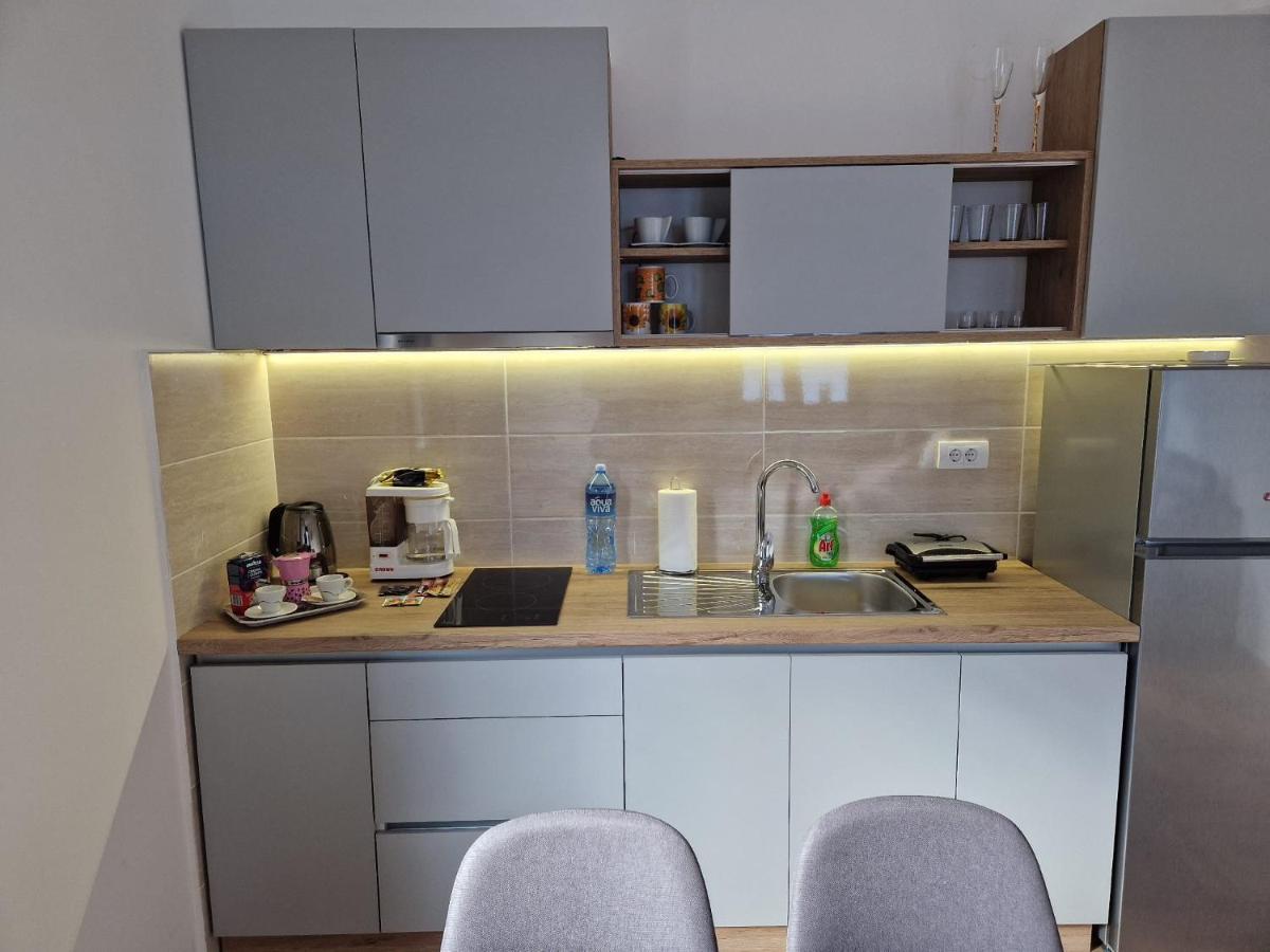 Apartamento Mb Lux Vrnjačka Banja Exterior foto