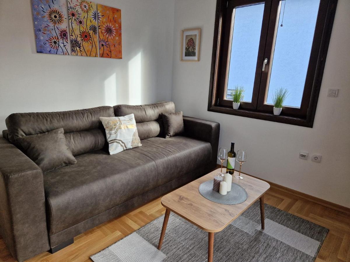Apartamento Mb Lux Vrnjačka Banja Exterior foto