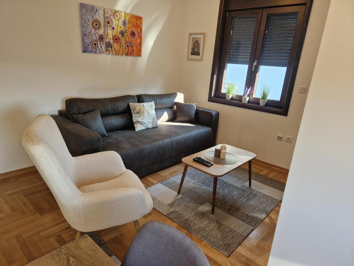 Apartamento Mb Lux Vrnjačka Banja Exterior foto