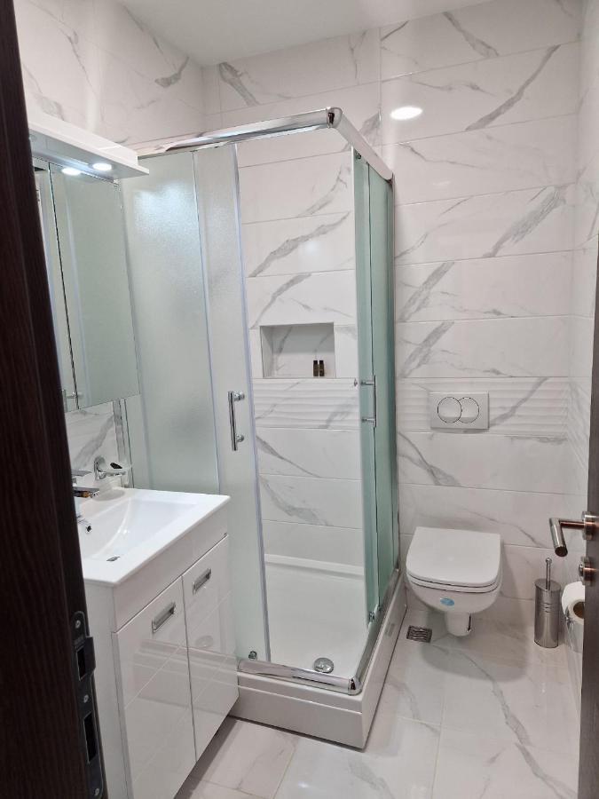Apartamento Mb Lux Vrnjačka Banja Exterior foto